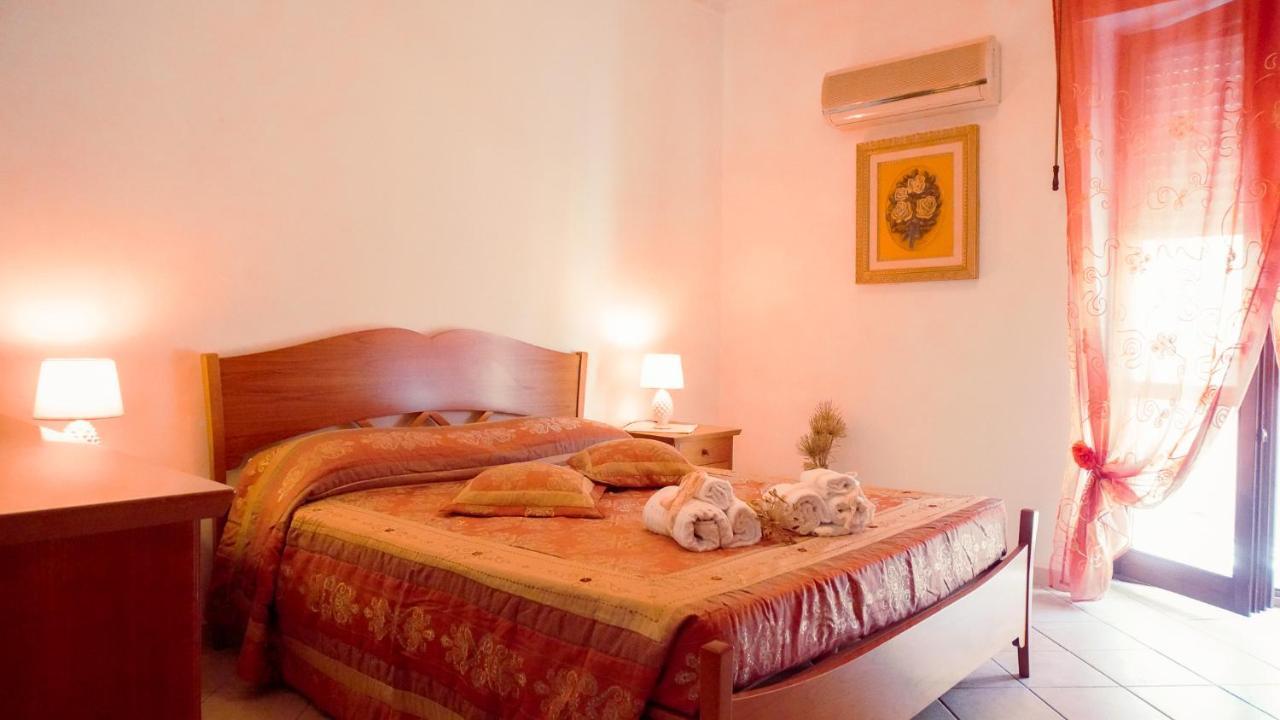 Pm 12 Via Achille Grandi Guest House Alghero Eksteriør billede
