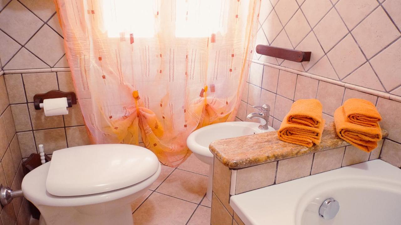 Pm 12 Via Achille Grandi Guest House Alghero Eksteriør billede